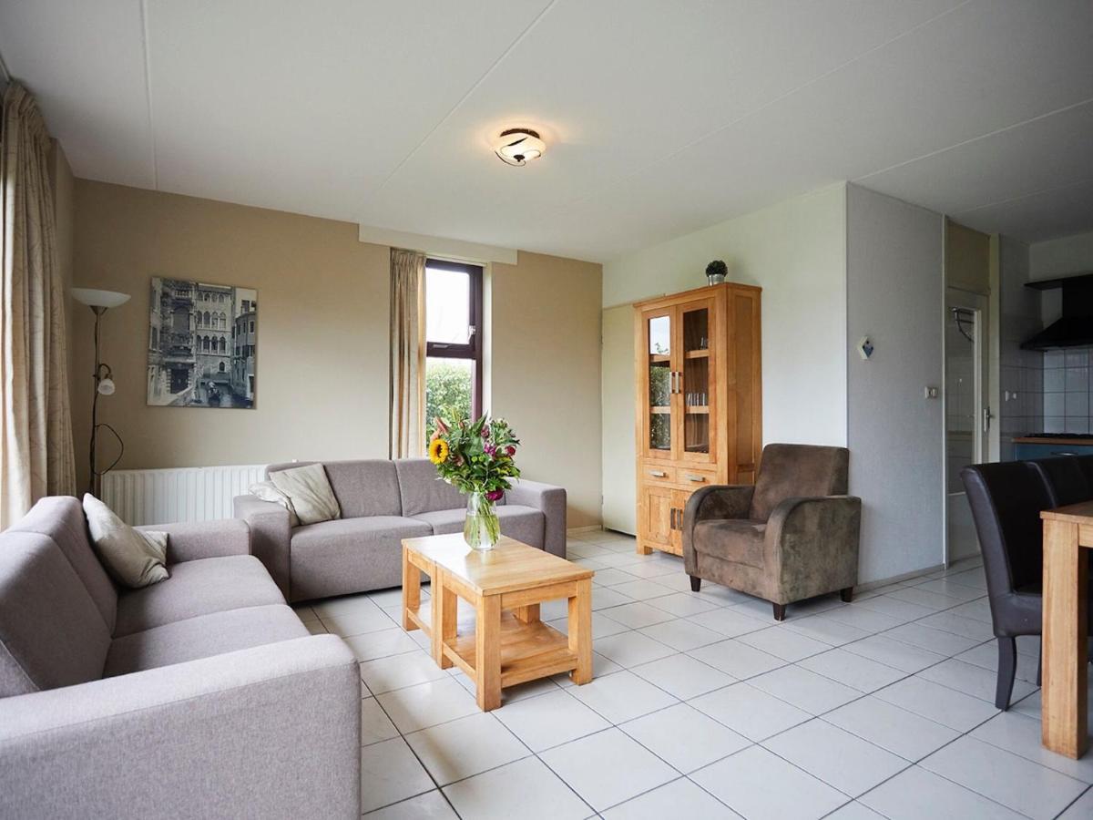 Ferienhaus Coy With Large Garden, In Zeeland *