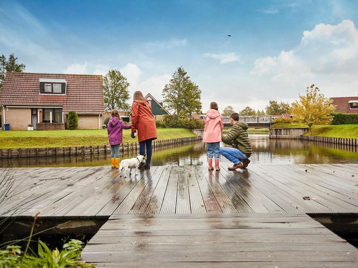 Coy With Large Garden, In Zeeland Ferienhaus